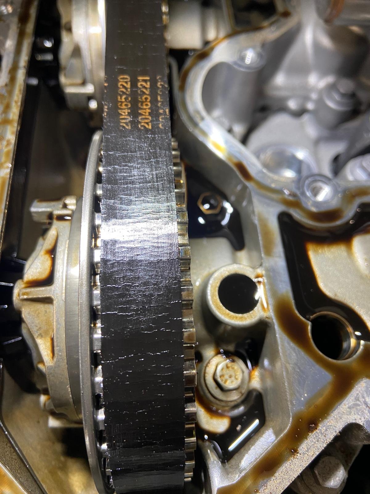 Picture - wet belt system in popular engine